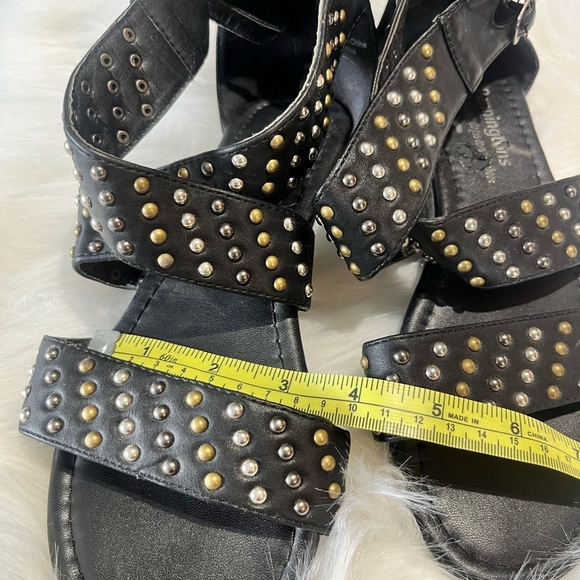 🖤 Penningtons Studded Gladiator Sandals - Size 8 🖤 - Picture 2 of 5